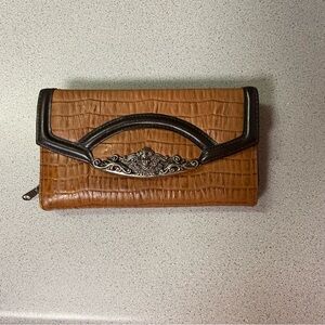 Vintage 2 tone faux crocodile & leather wallet w/ silver embellishments.